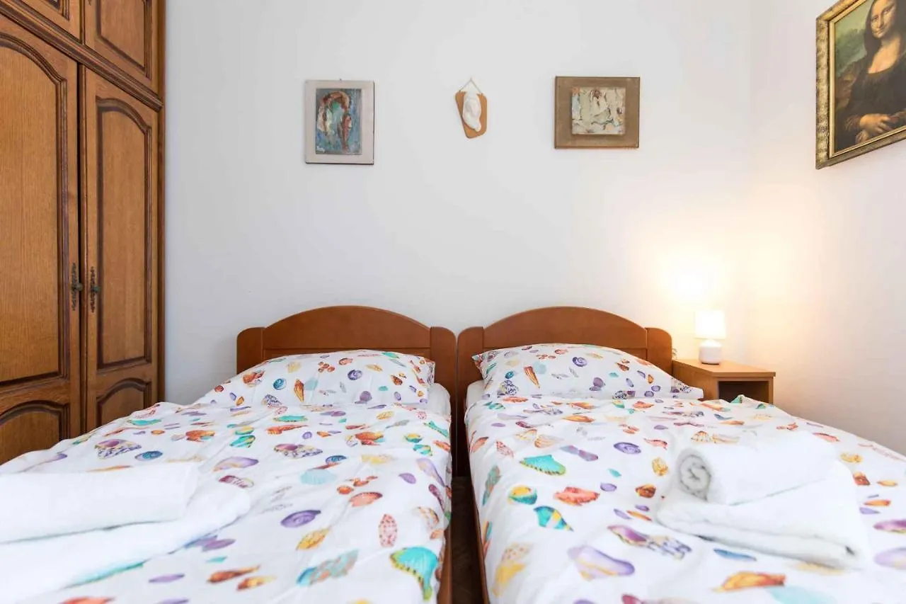 Apartment In Baska - Insel Krk 40437 Croatia